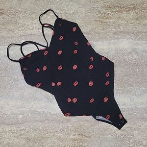 FOREVER 21 GIRLS ONE PIECE TOP SIZE MEDIUM